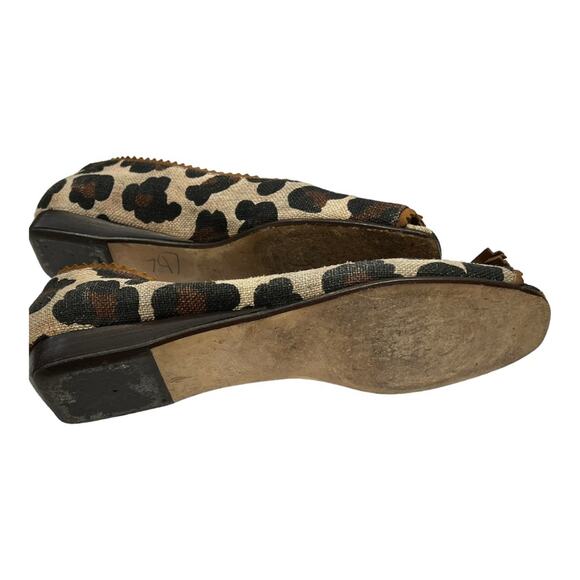 Stuart Weitzman Brown and Black Flats - Picture 10 of 11